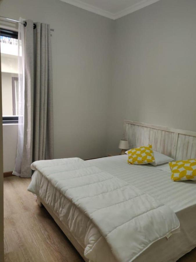Shanti Haveli Beachfront Apartments Flic-en-Flacq Kültér fotó